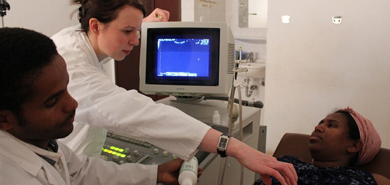 Three hours of obstetric training for a midwife in Eritrea